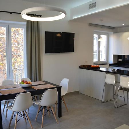 Luminoso Y Moderno Apartamento En El Centro Granada Dış mekan fotoğraf